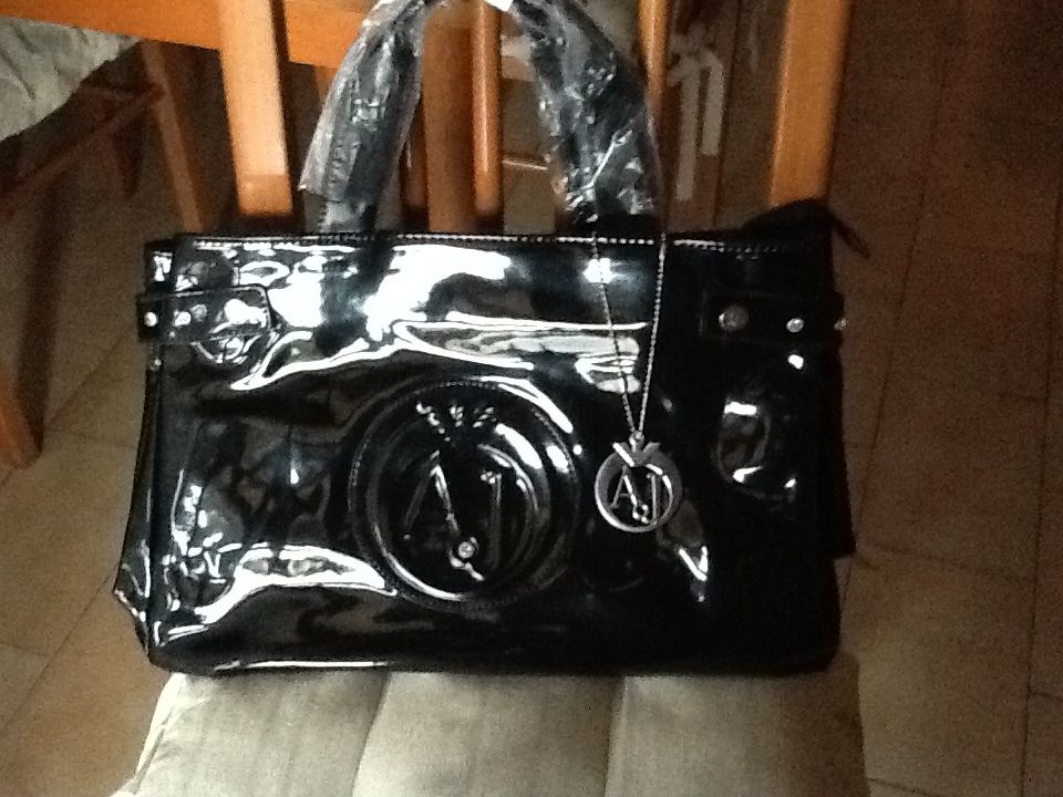 Borsa armani usata