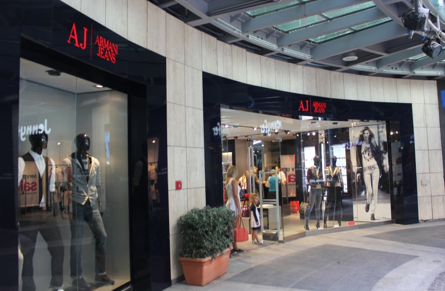 Armani jeans outlet