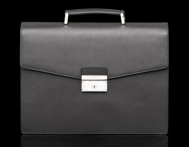 Borsa 24 ore prada