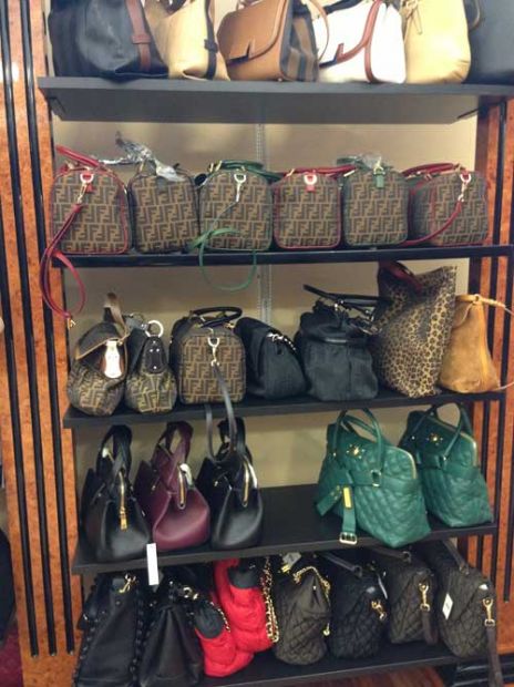 Borse outlet fendi