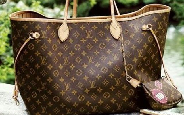 Borse vuitton prezzi scontati