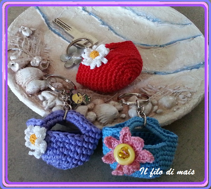 Mini borsette all’uncinetto