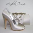Scarpe e pochette da cerimonia